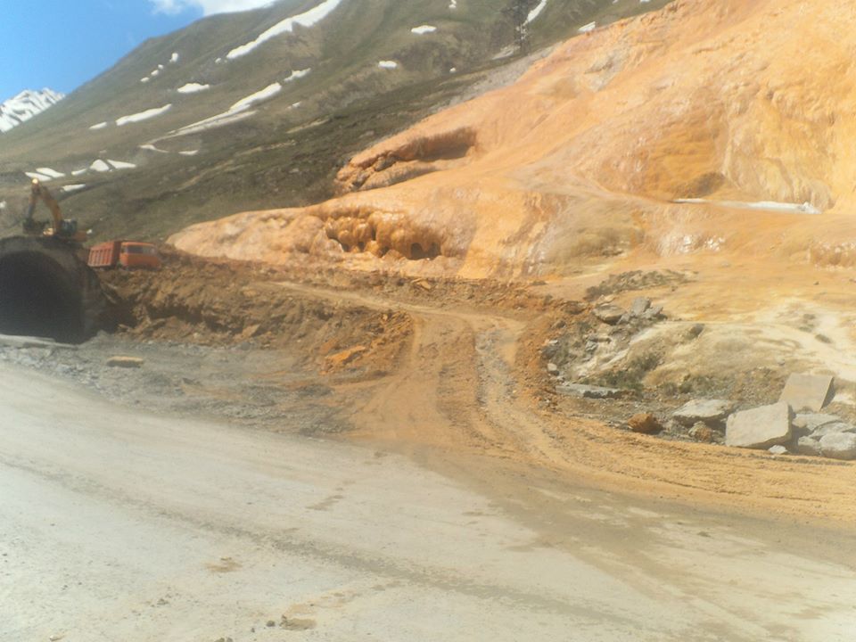 Jvari Pass's Travertines Natural Monument