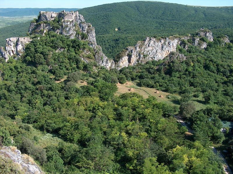 Khornabuji castle/tower