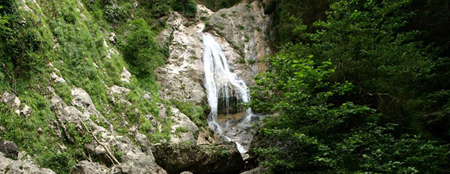 Ochxomuri Waterfall Natural Monument